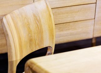 Perfect finishes: the vacuum in furniture painting